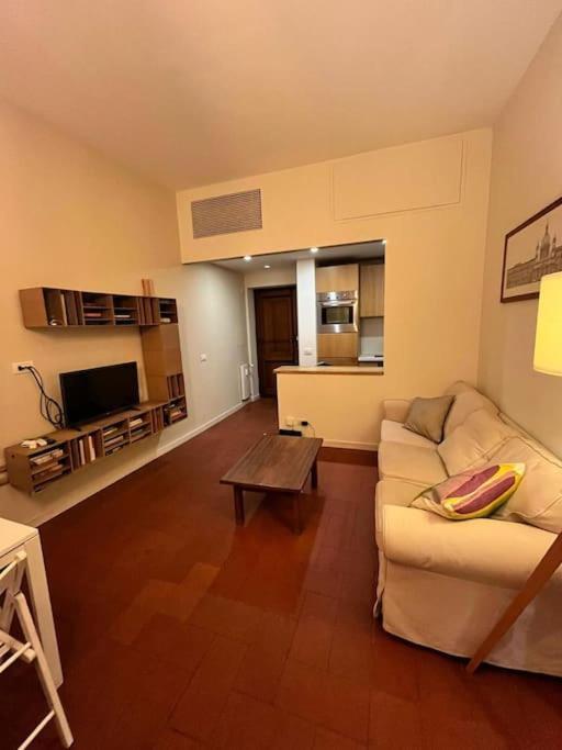 Colosseum Apartment - Your Cozy Roman Escape Buitenkant foto